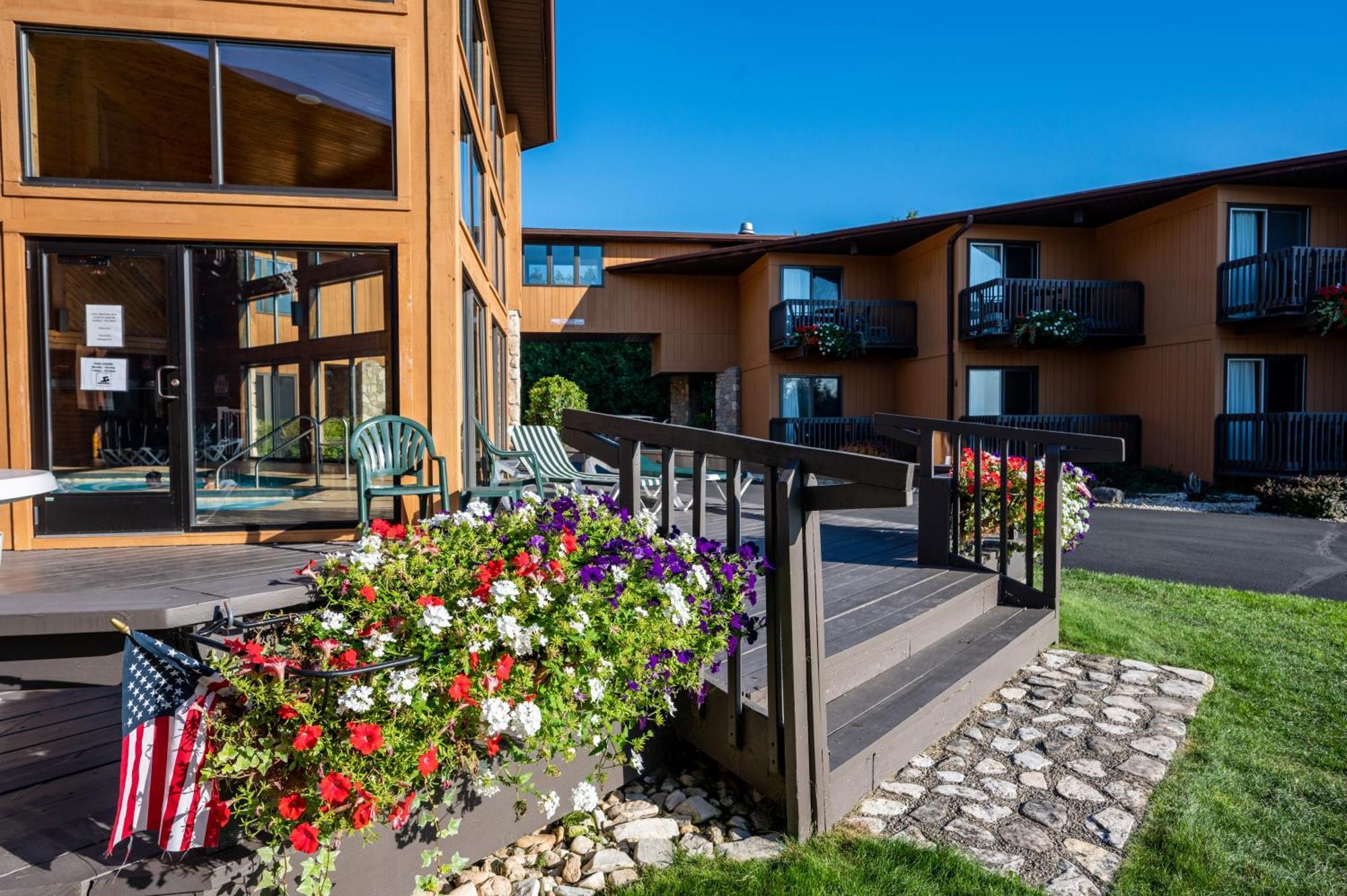Pine Grove Resort 以法莲 外观 照片