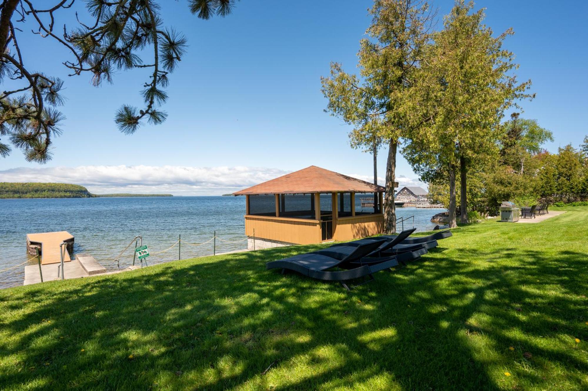 Pine Grove Resort 以法莲 外观 照片