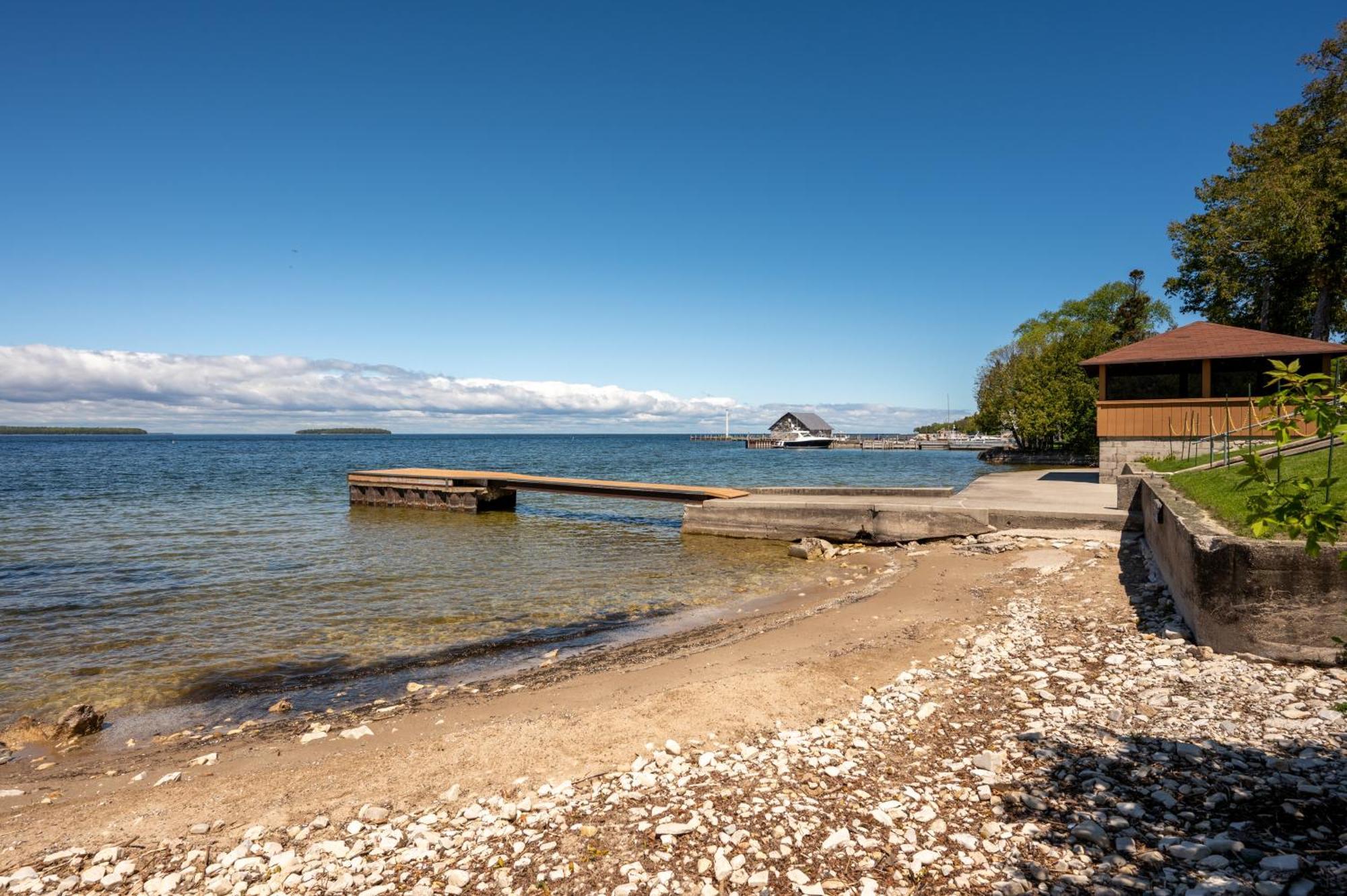 Pine Grove Resort 以法莲 外观 照片