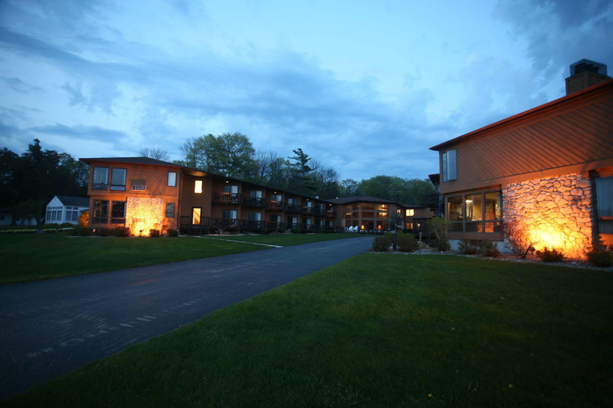 Pine Grove Resort 以法莲 外观 照片